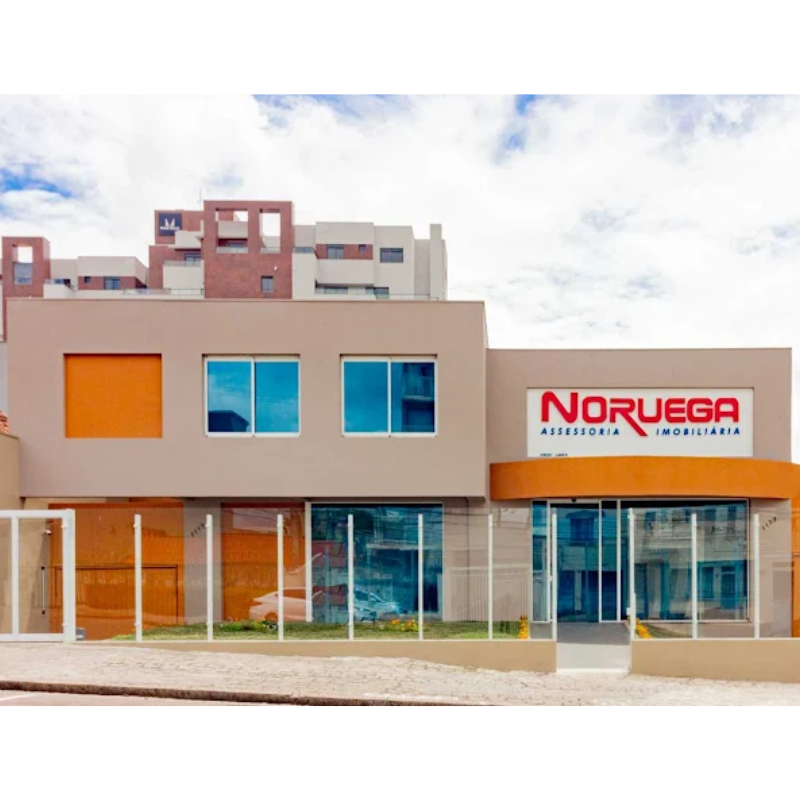 blue modern minimalist business man linkedin profile picture (7)